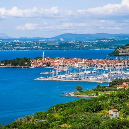 Lägenhet Sodoben Enosobni Apartma Ob Plazi - Modern One-bedroom Beachside