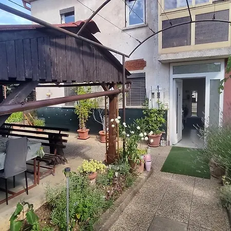 Lägenhet Sodoben Enosobni Apartma Ob Plazi - Modern One-bedroom Beachside