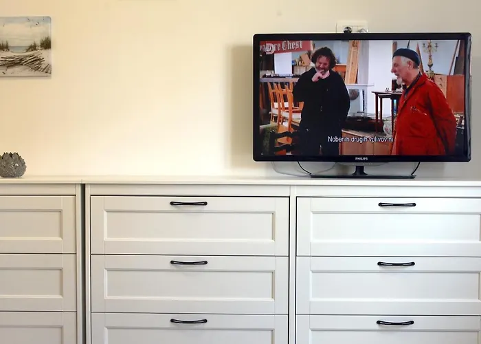 דירה Sodoben Enosobni Apartma Ob Plazi - Modern One-bedroom Beachside *